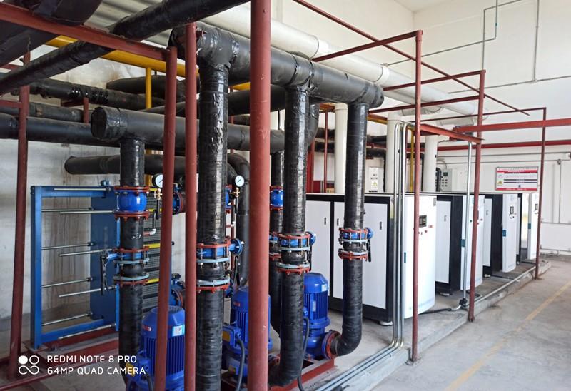 2噸冷凝硅鑄鋁鍋爐1400KW全預混鍋爐使用參數
